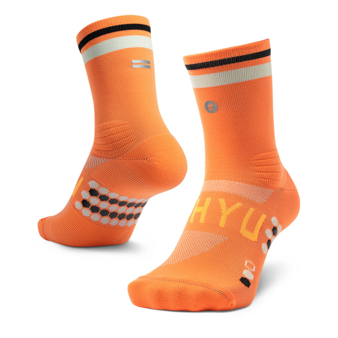 shyu racing socks half crew mango cream black