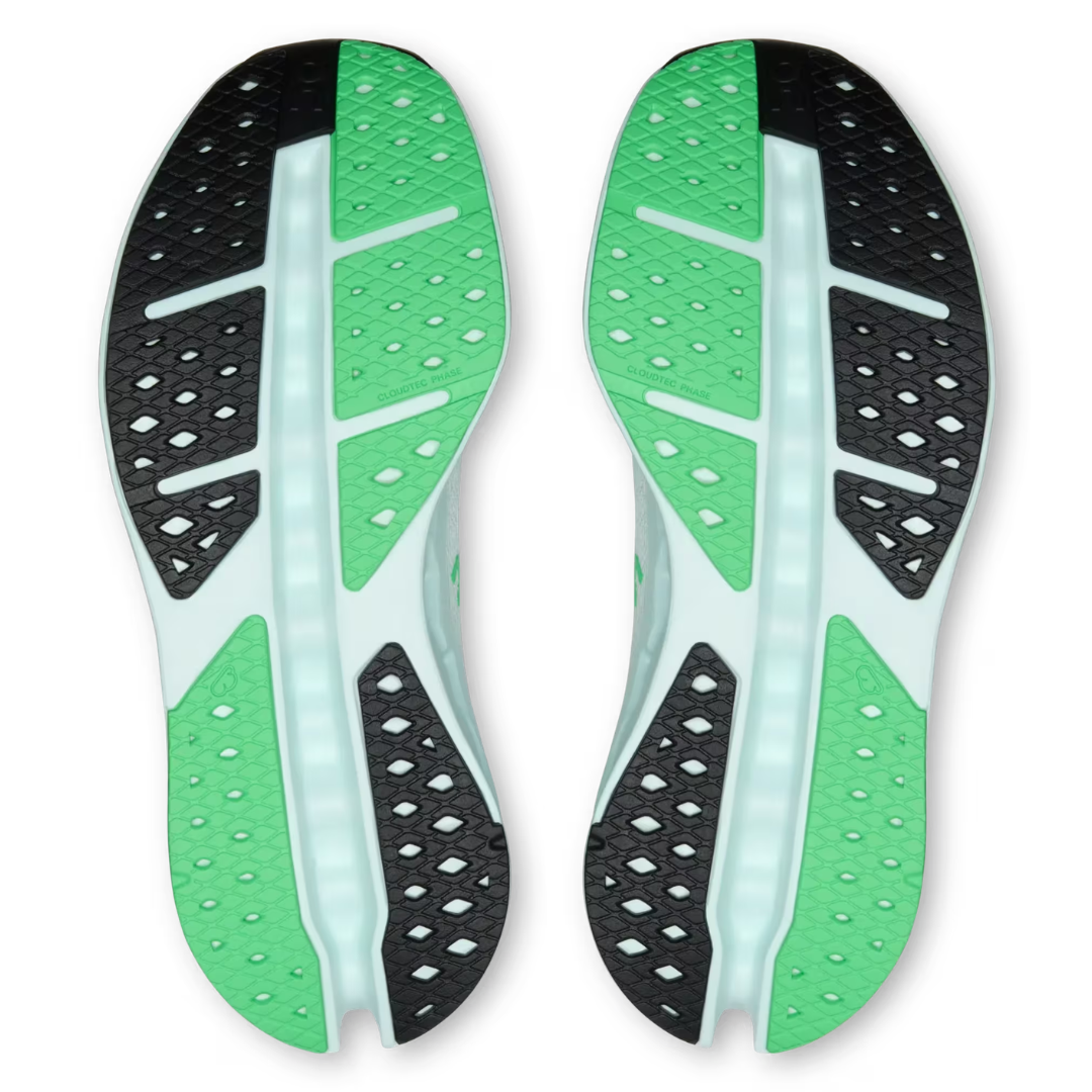 ON Womens Cloudsurfer Max - Neutral