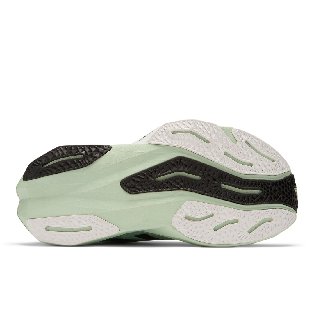 New Balance Womens FuelCell Rebel v4 - Neutral
