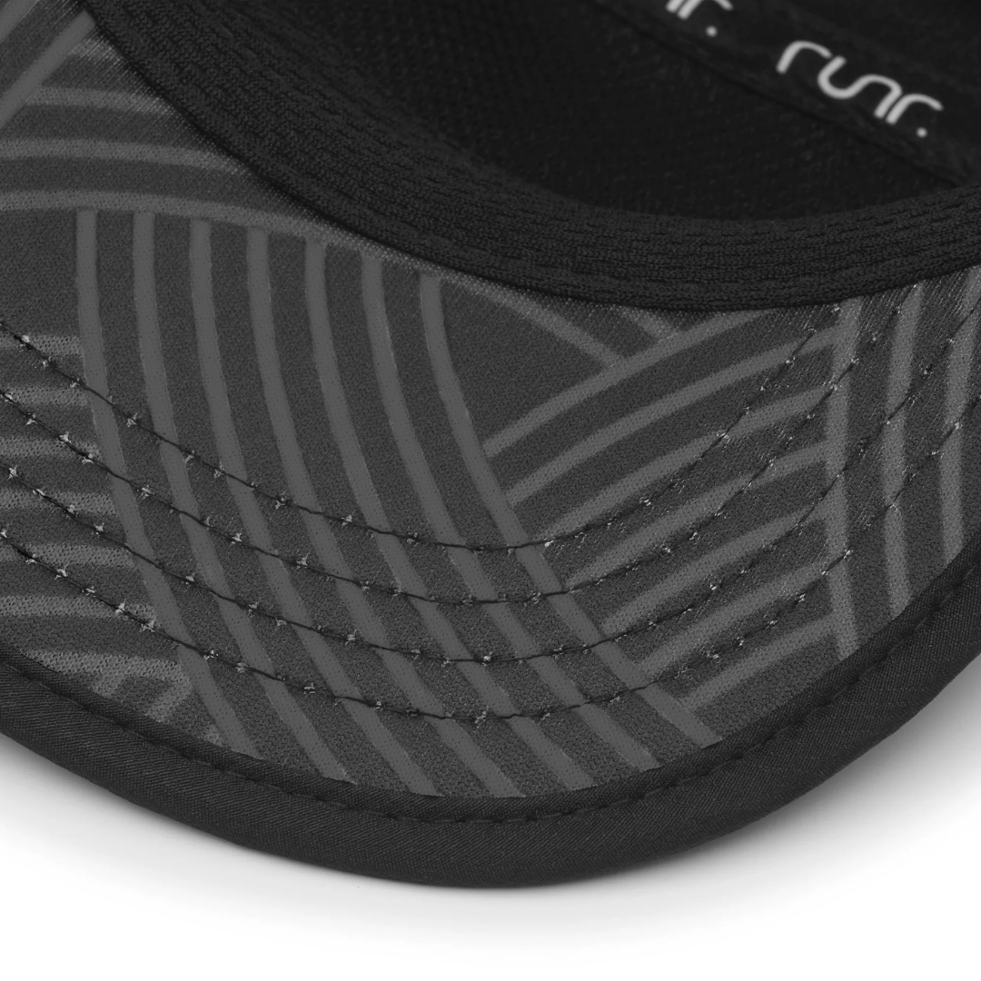 Runr Technical Running Hat - Stuttgart Blackout