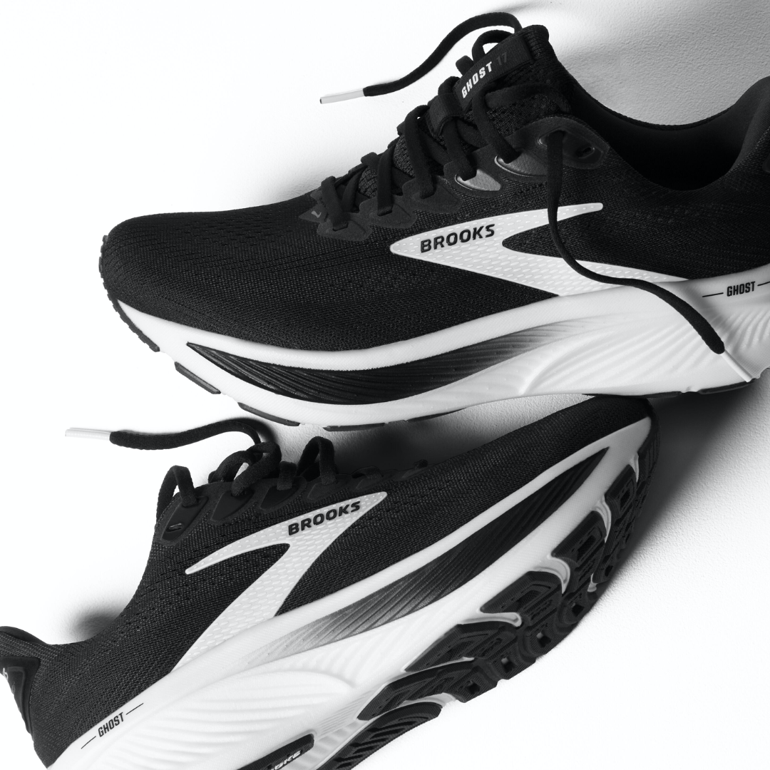Brooks Womens Ghost 17   Black White 2