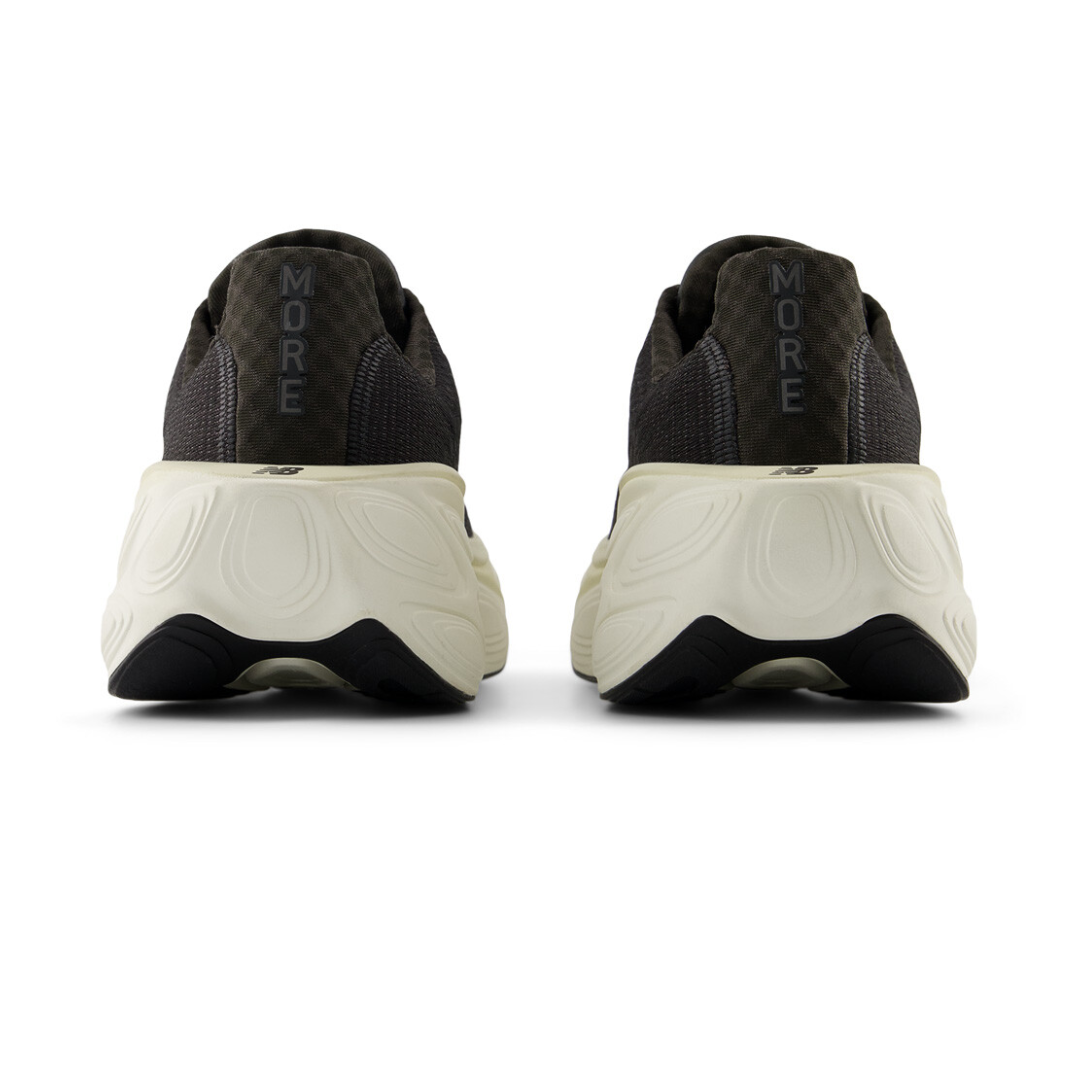 New Balance Mens Fresh Foam More v5 - Neutral