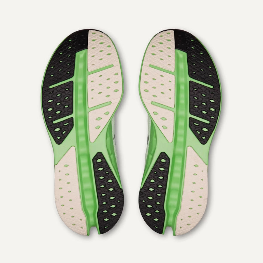 ON Womens Cloudsurfer Max - Neutral