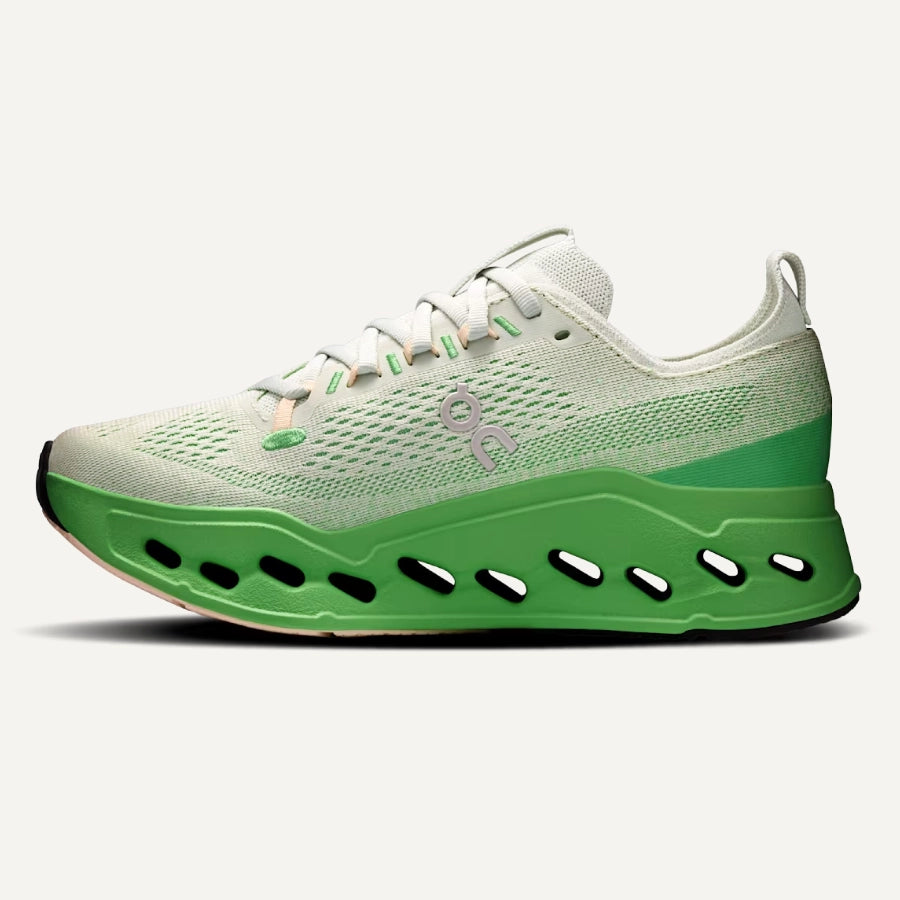 ON Womens Cloudsurfer Max - Neutral