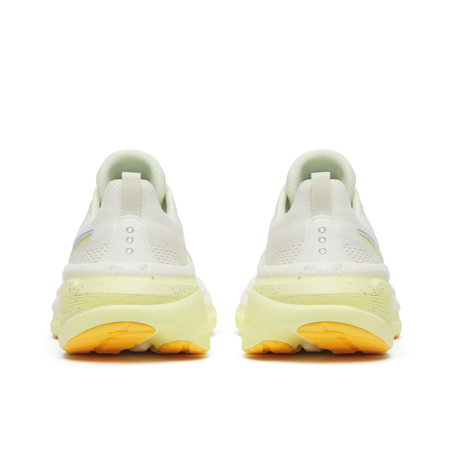 Saucony Womens Hurricane 25