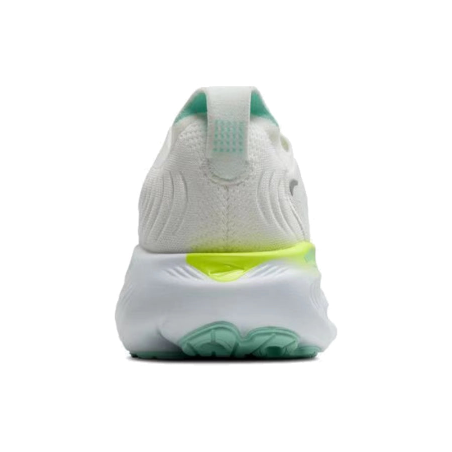 Womens Adrenaline GTS 25 White Nightlife Yucca